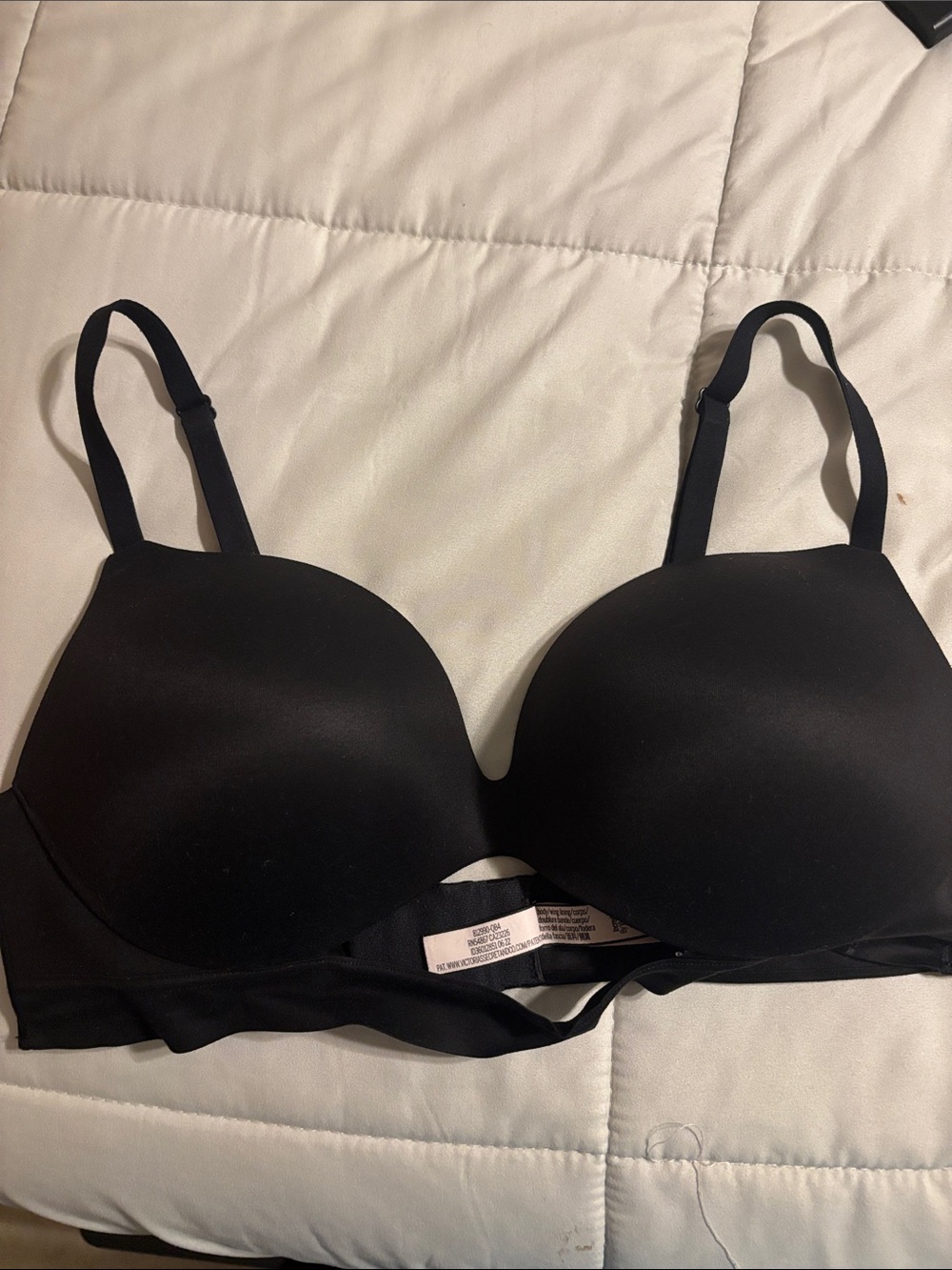 Victoria's Secret Black T-Shirt Bra - Smooth Molded Cups